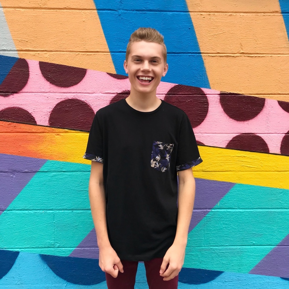 Meet your Posher, Chase